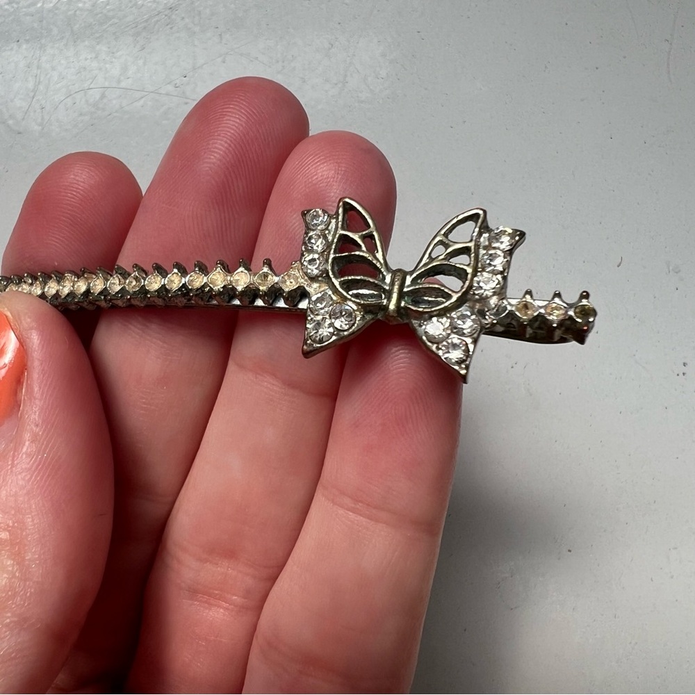 Vintage silver & diamond rhinestone butterfly hair pin - Picture 2 of 7